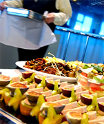 Comida para fiestas VIP en Miami, Food by Chef Lars ofrece banquetes y buffets para eventos y fiestas de matrimonios, quinces, fiestas de corporaciones, buffet fiestas de cumpleaños, con personal muy profesional en Miami. Menu 2 a 500 invitados Chef Lars 25 años experiencia internacional para tu fiesta de matrimonio y eventos empresariales en Miami