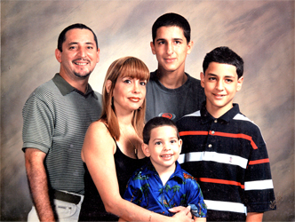 Martin Burga y Familia